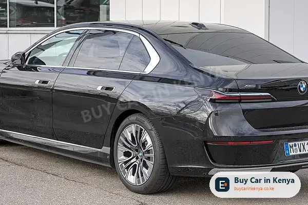 BMW i7 sedan for sale in Kenya, import from UK and Japan, photo 2