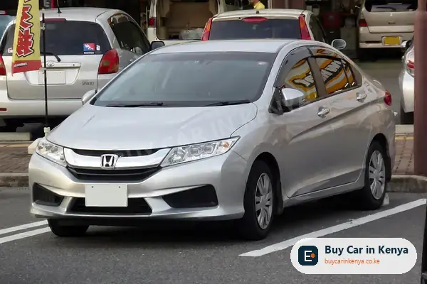 Honda Grace sedan for sale in Kenya, import from Japan, photo 3