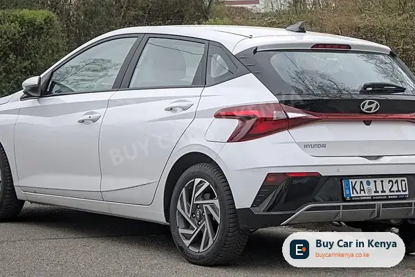 Hyundai i20 hatchback for sale in Kenya, import from UK, photo 2