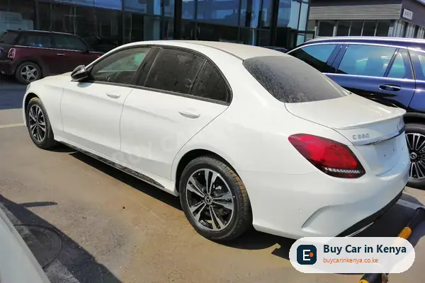 Mercedes-Benz C-Class sedan for sale in Kenya, import from UK and Japan, photo 2