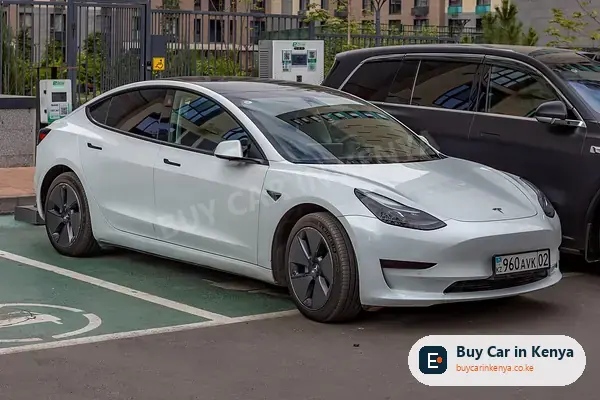 Tesla Model 3 RWD sedan for sale in Kenya, import from UK, photo 3