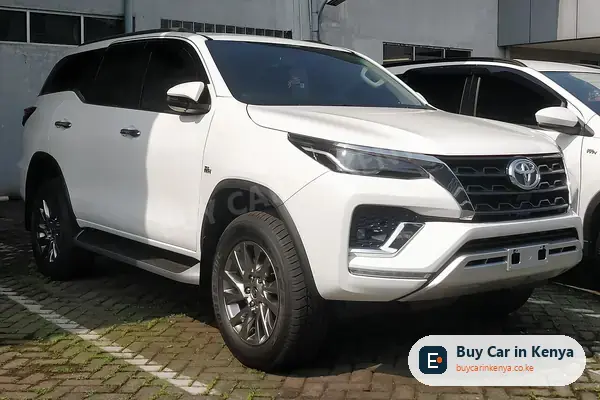 Toyota Fortuner suv for sale in Kenya, import from South Africa, photo 2