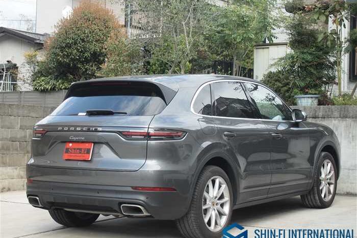 
								Porsche Cayenne 2020 full									