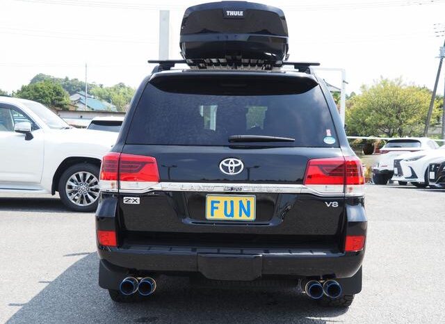
								TOYOTA LAND CRUISER ZX 2019 full									