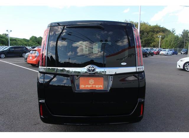
								TOYOTA NOAH X 2020 full									