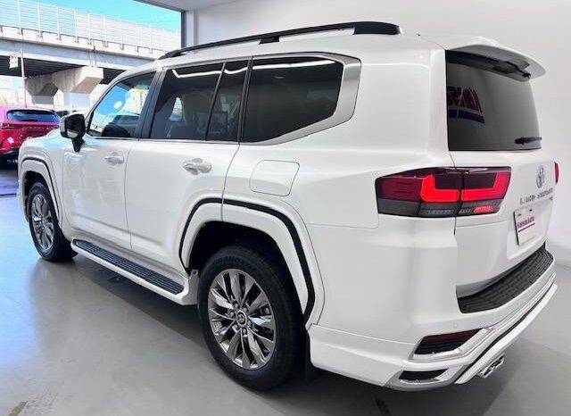 
								TOYOTA LAND CRUISER ZX 2025 full									