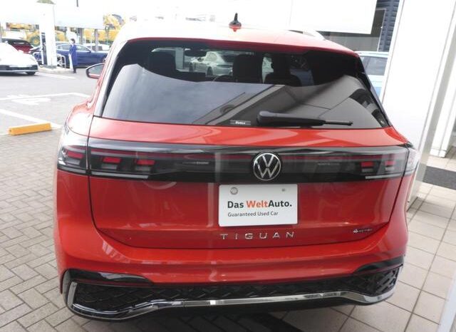 
								VOLKSWAGEN TIGUAN TDI 4MOTION R LINE 2025 full									